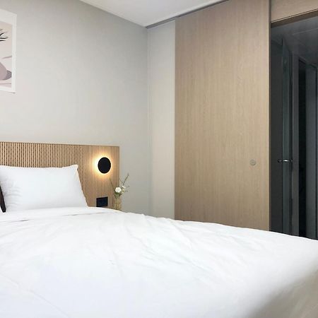 Golden Planet Incheon Hotel Exterior photo