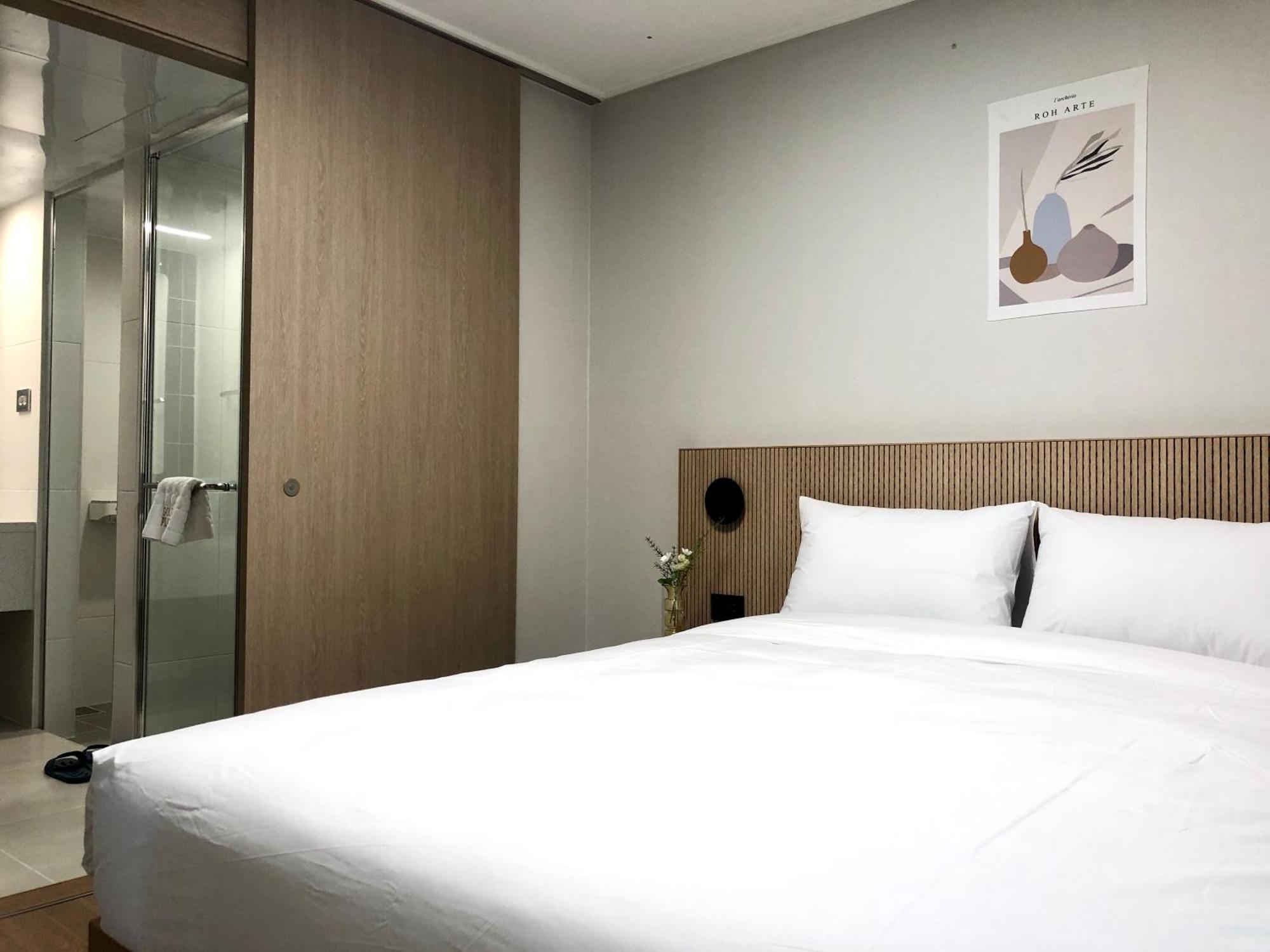 Golden Planet Incheon Hotel Exterior photo