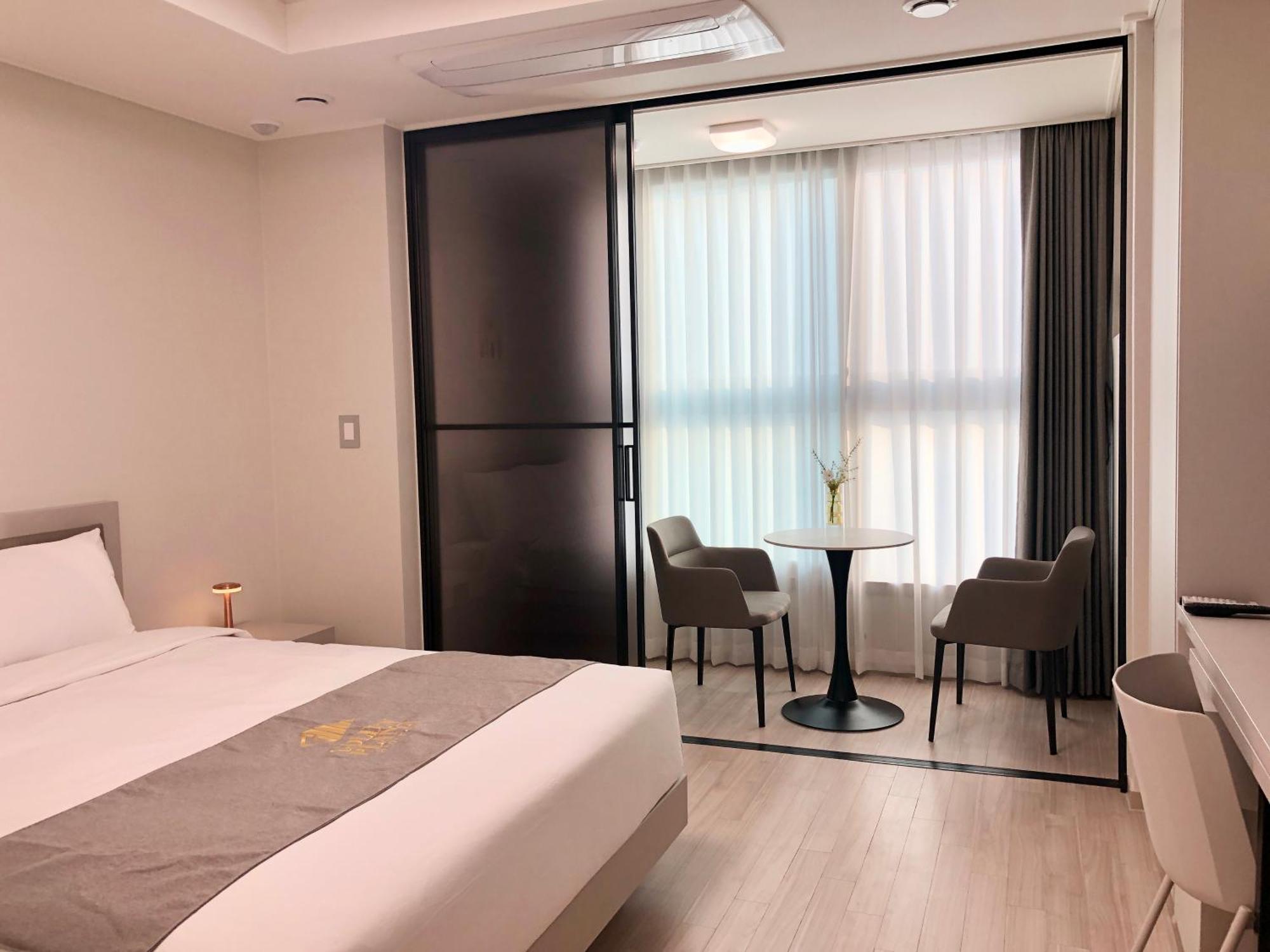 Golden Planet Incheon Hotel Exterior photo