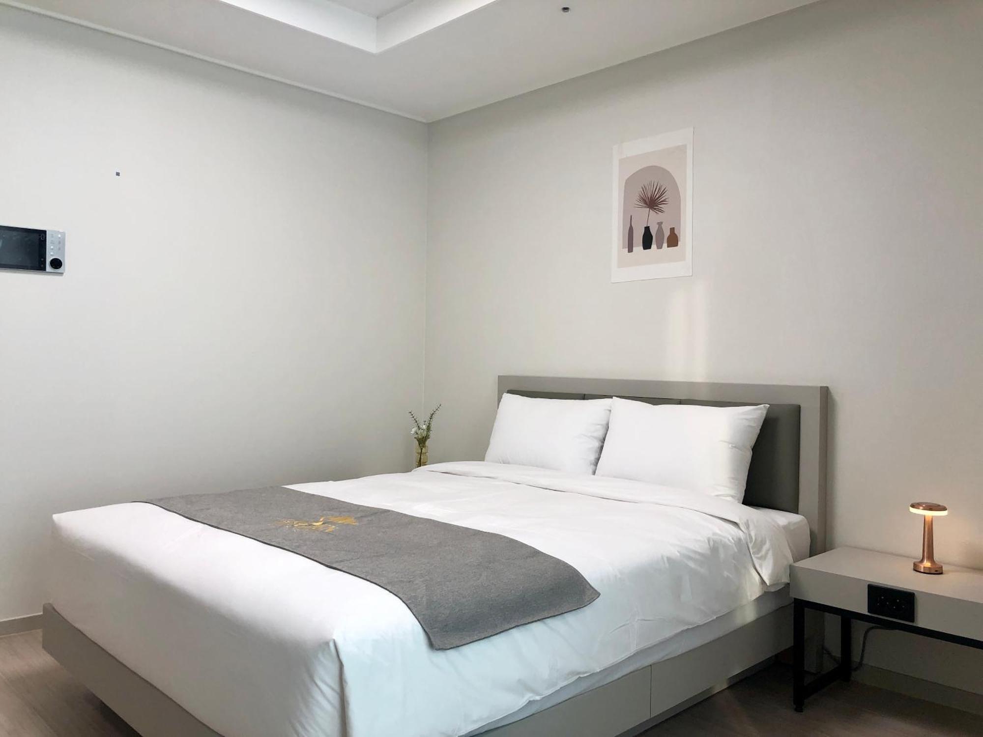 Golden Planet Incheon Hotel Exterior photo