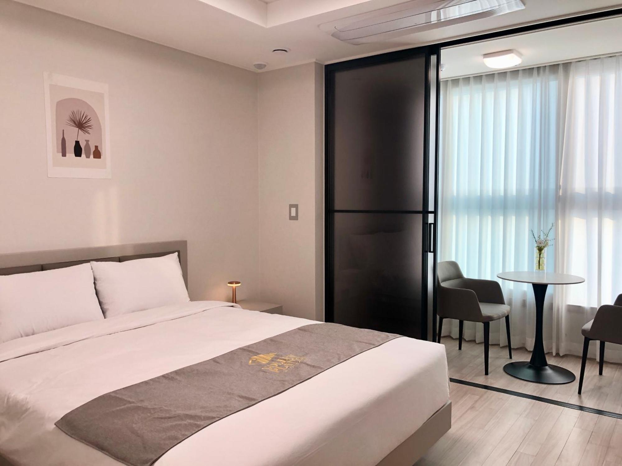 Golden Planet Incheon Hotel Exterior photo