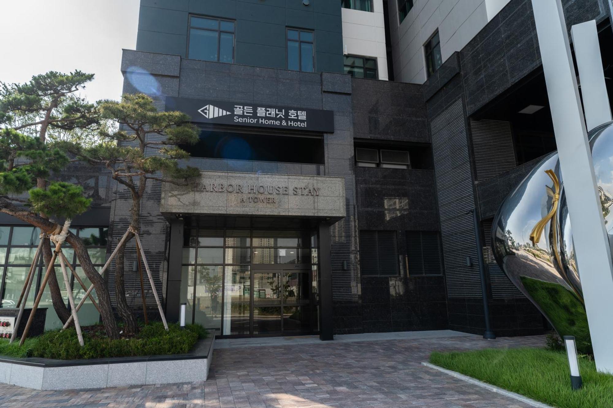 Golden Planet Incheon Hotel Exterior photo