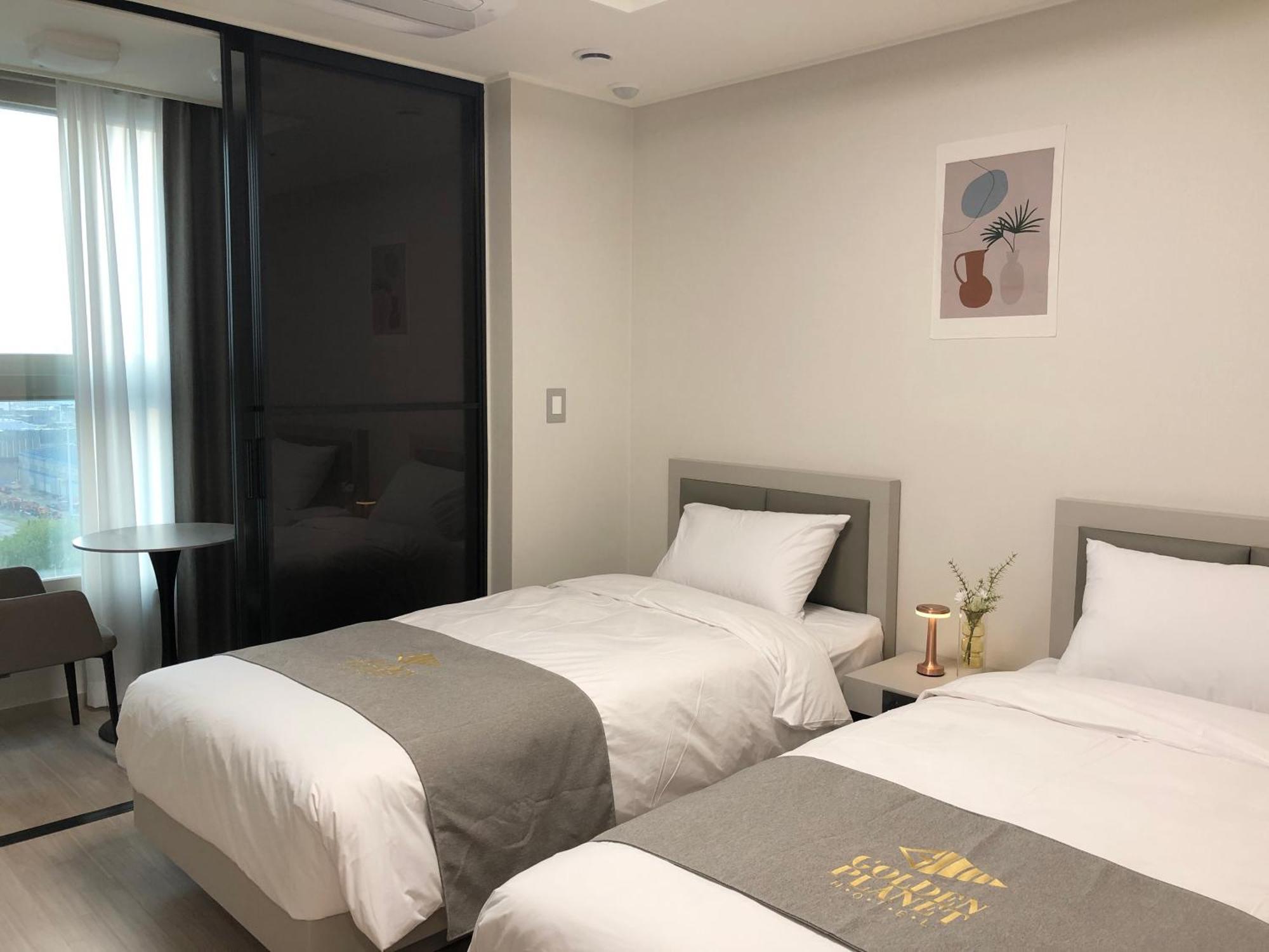 Golden Planet Incheon Hotel Exterior photo